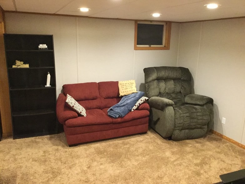 Building Photo - 9833 Timbers Dr