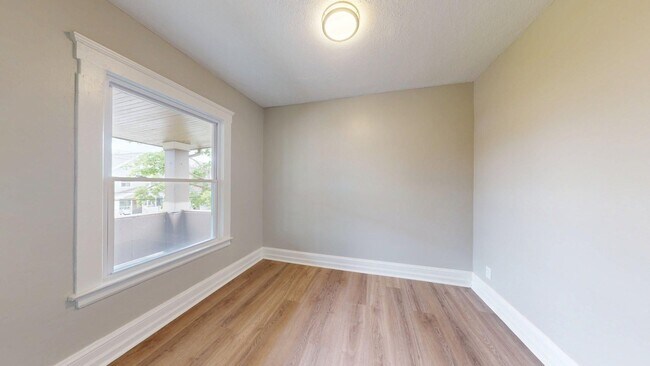 Building Photo - 4202 Ardmore Ave