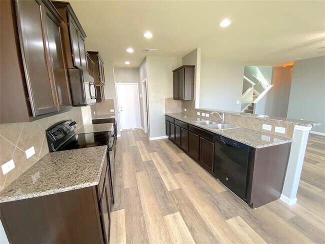 Building Photo - 122 Liard River Rd