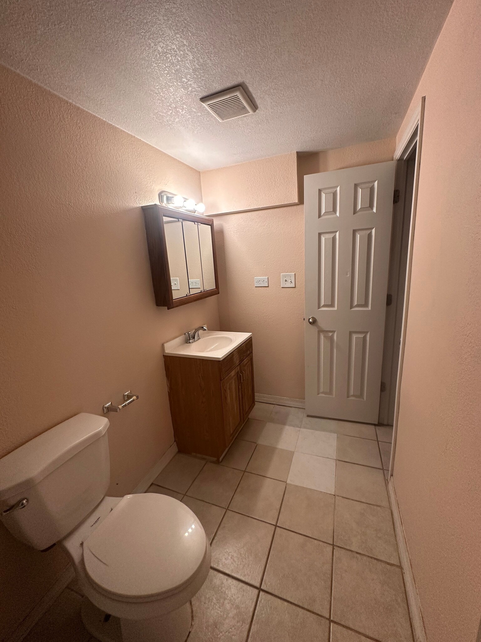 Downstairs bath - 814 Julian St