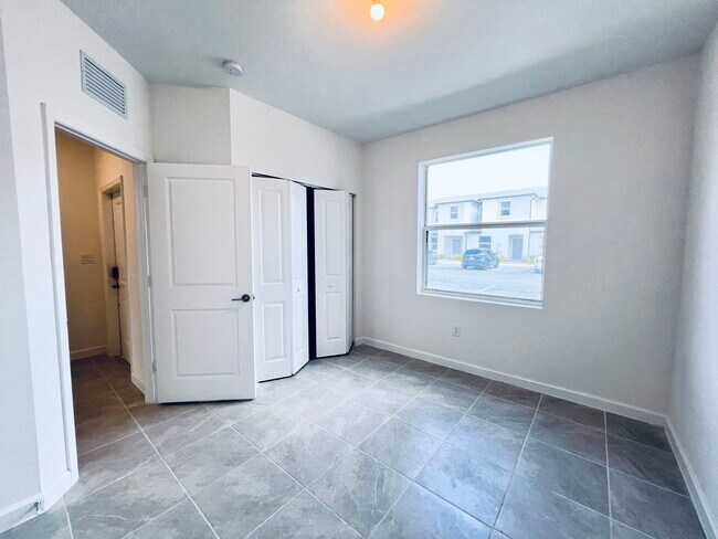 Building Photo - 17956 SW 358th St