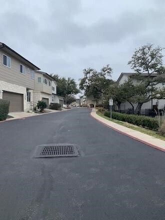 Building Photo - 6800 Menchaca Rd