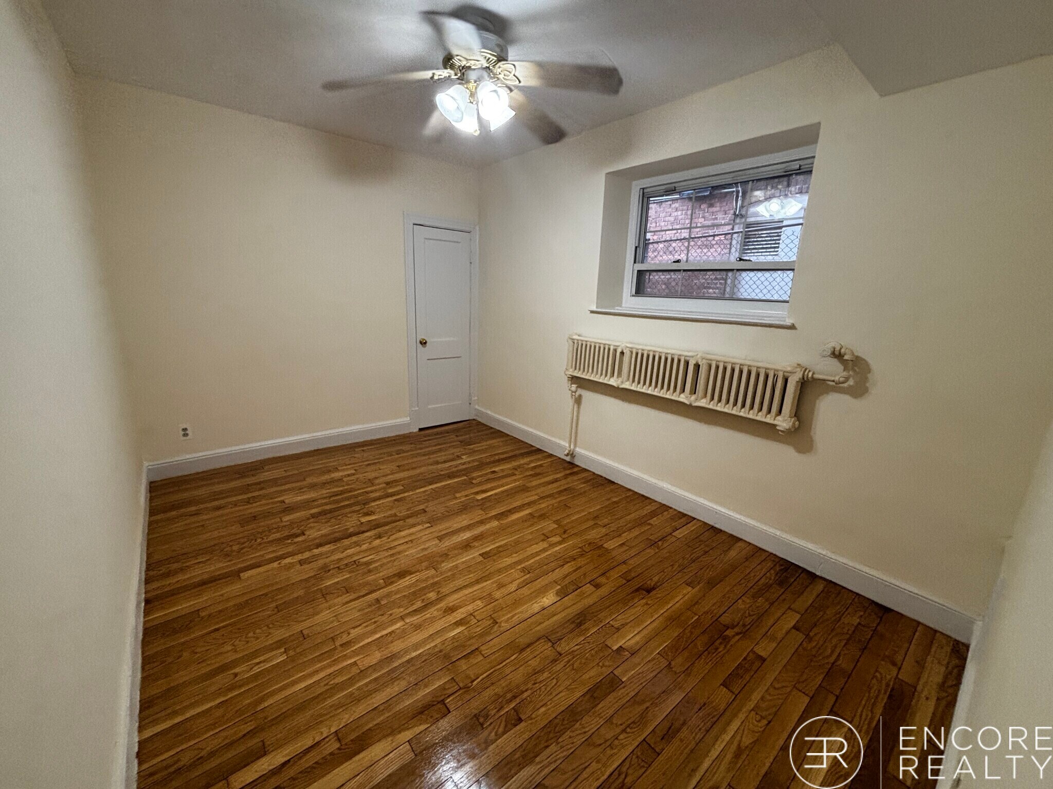 Building Photo - 1555 Beacon St