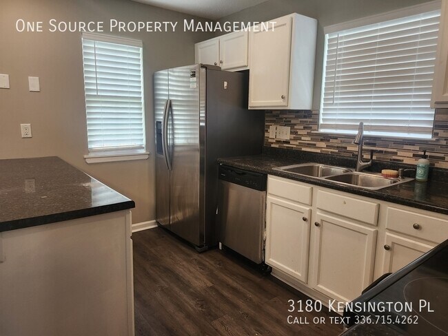 Building Photo - 3180 Kensington Pl