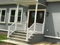 Building Photo - 869 Gates Ave