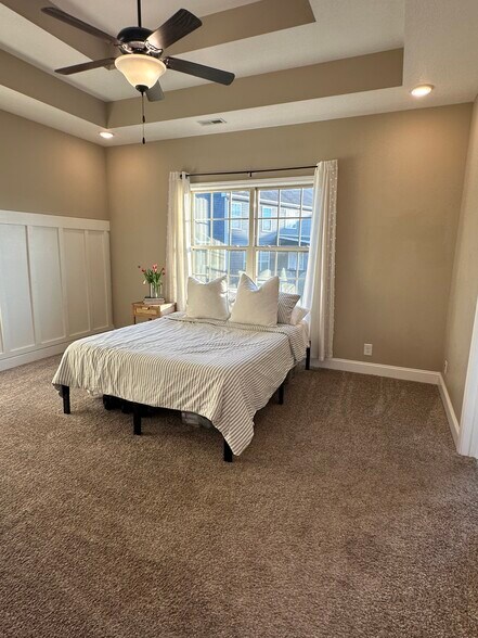 Building Photo - 1124 Eagles View Dr