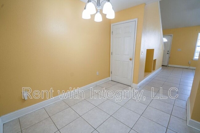Building Photo - 3314 Sawtooth Dr