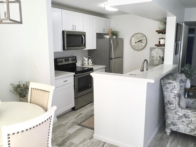 Building Photo - 815 Boynton Beach Blvd