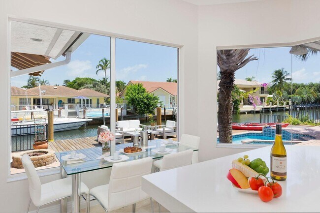 Building Photo - 511 Golden Harbour Dr