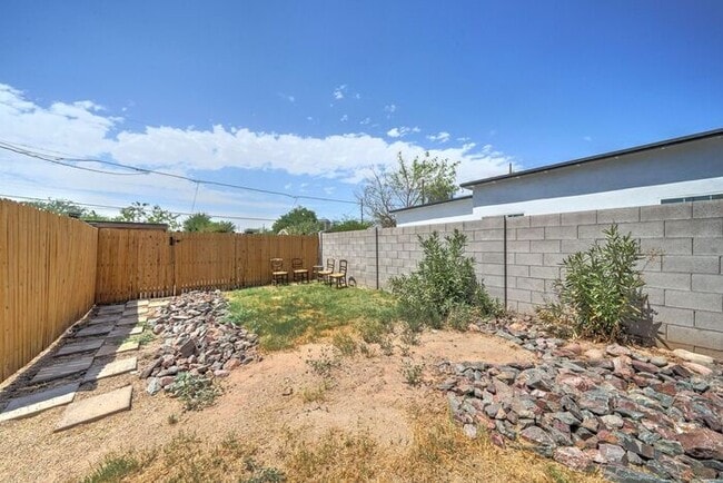 Building Photo - READY TO VIEW NOW! Beautiful Remodeled Home in the Coronado District Area