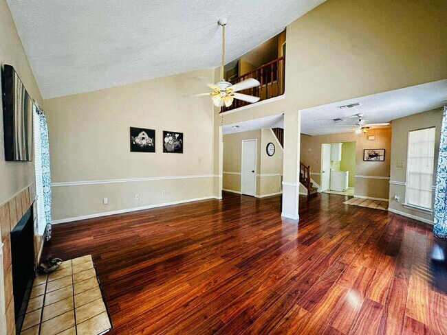 Building Photo - 78 W High Oaks Cir