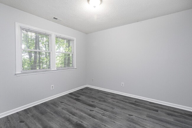 Building Photo - 121 Noel Ann Ct