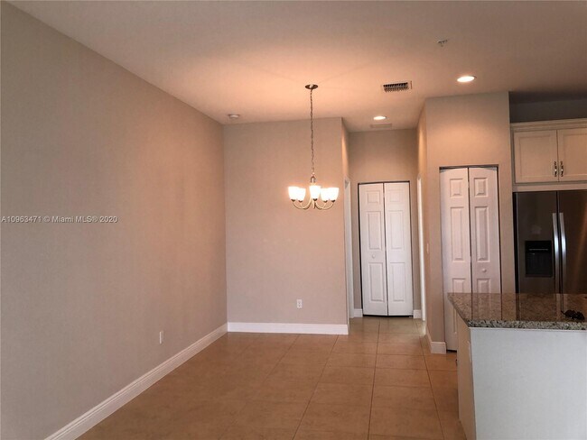 Building Photo - 2929 SW 119th Way