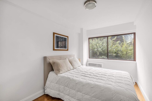 Building Photo - 310 W 56th St