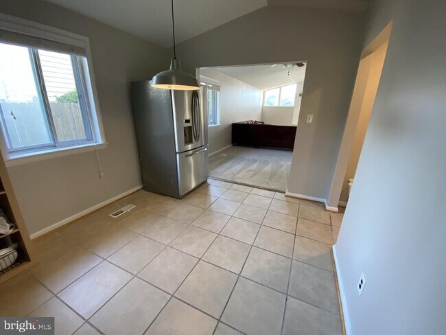 Building Photo - 1712 12th St S