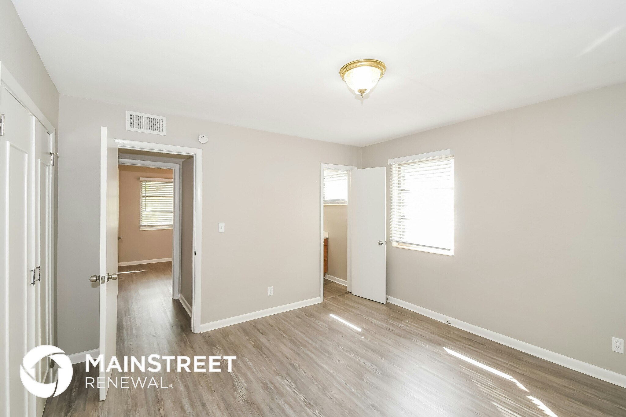 Building Photo - 6238 Green Pine Ln