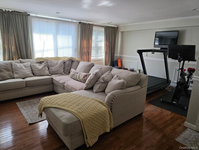 Building Photo - 838 Pepperidge Rd