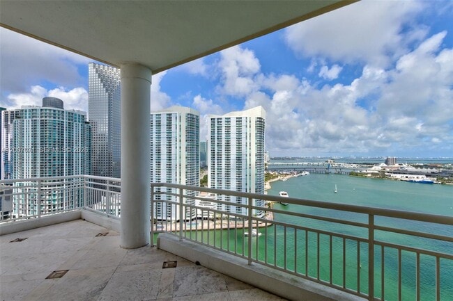 Building Photo - 888 Brickell Key Dr