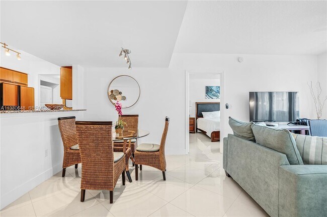 Building Photo - 2080 S Ocean Dr