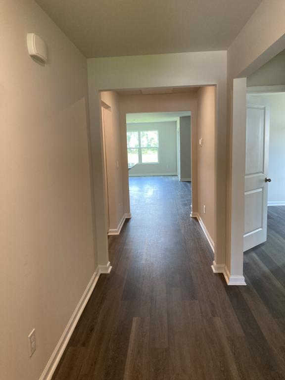 Building Photo - 129 Kings Acre Ct
