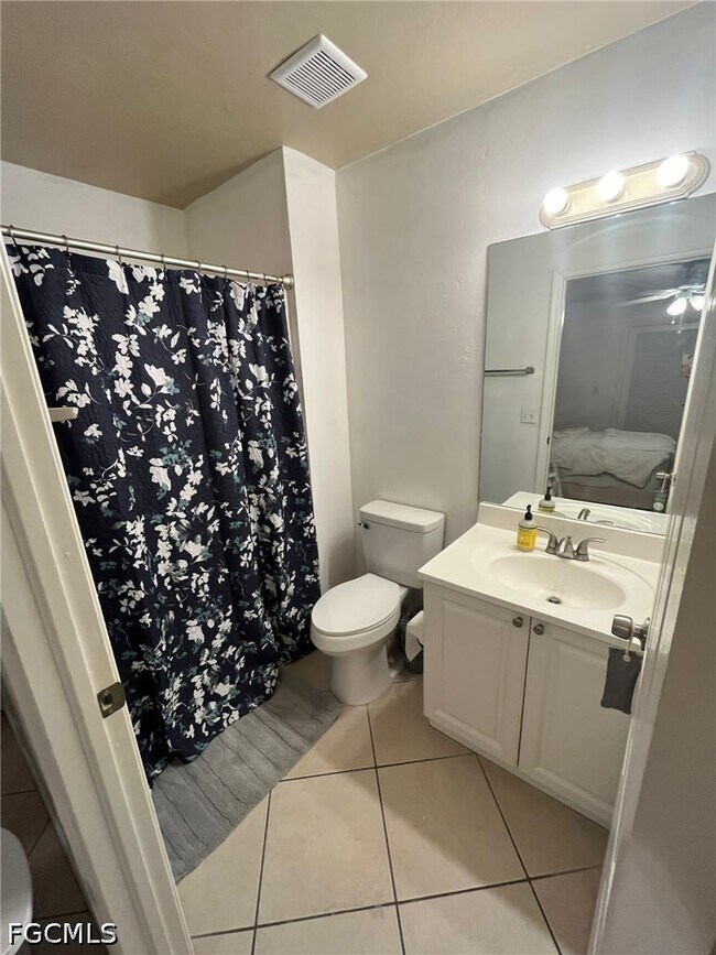 Building Photo - 301 SE 25th Ln