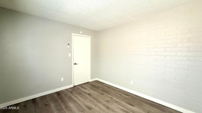 Building Photo - 44 E Roanoke Ave