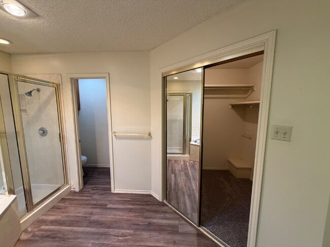 Building Photo - Beautiful 3-Bedroom Home in Quiet Neighborhood!