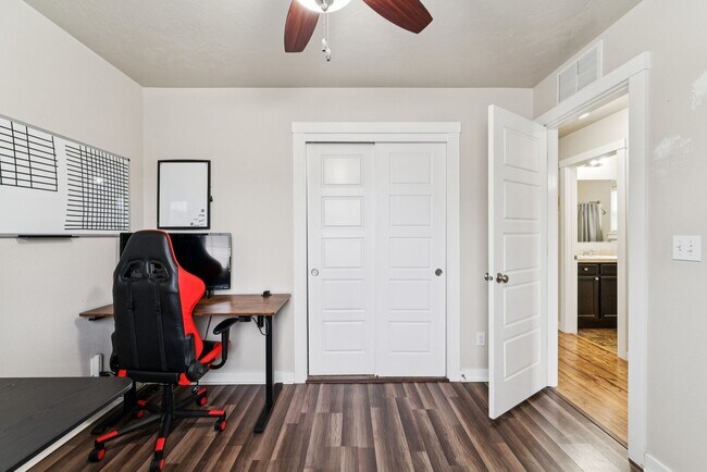 Building Photo - Spacious 4 Bed + Bonus | 3 Bath | 2,760 Sq Ft | Star, Idaho