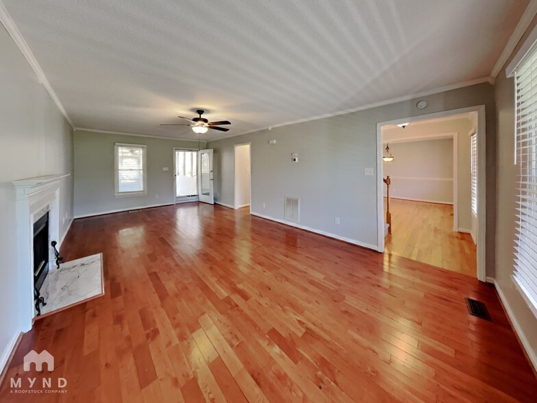 Building Photo - 613 Jordan Ridge Ln