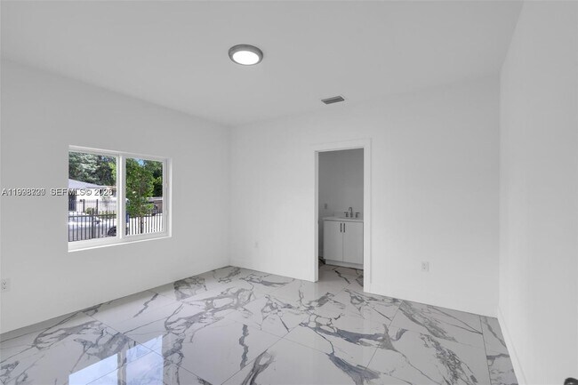 Building Photo - 11870 SW 220th Terrace
