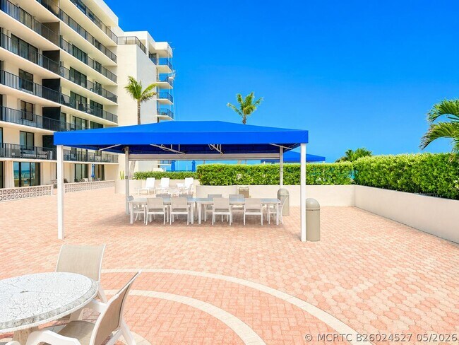 Building Photo - 3460 S Ocean Blvd