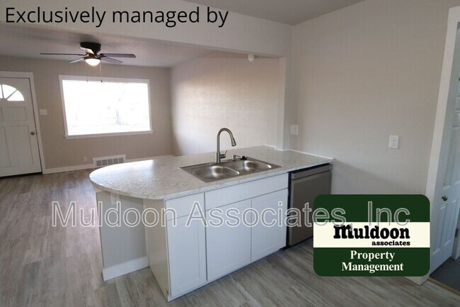 Building Photo - 2829 2nd Ave