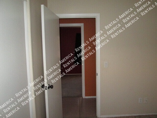 Building Photo - 3210 W Abraham Ln
