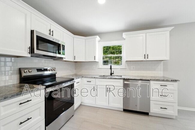 Building Photo - 1 Jack Pine Pl