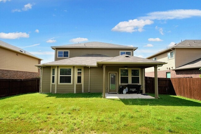 Building Photo - Beautiful Rental in Converse! Realtor Comm...