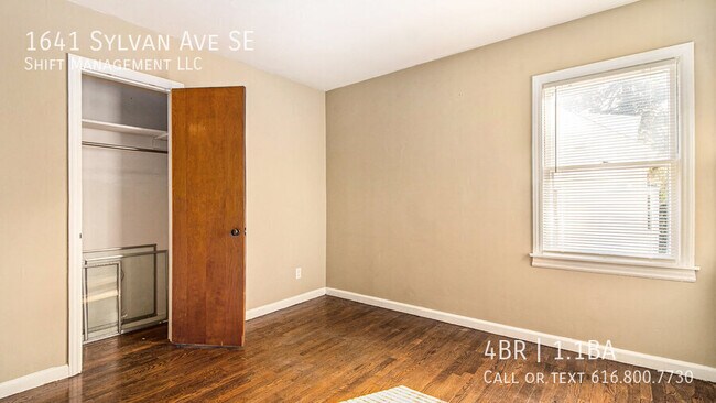 Building Photo - 1641 Sylvan Ave SE