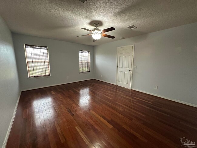 Building Photo - 3321 Tiller Ct