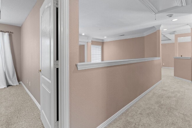 Building Photo - "Beautiful 4-Bedroom Home with Expansive D...