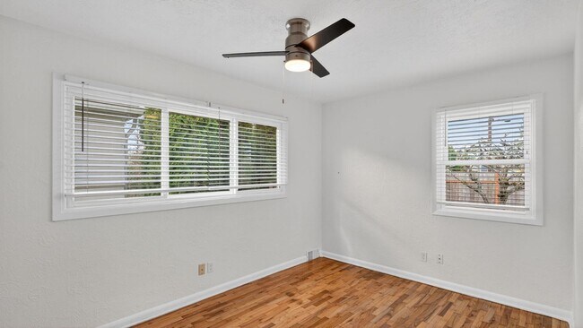 Building Photo - Charming 3BR House in Salem