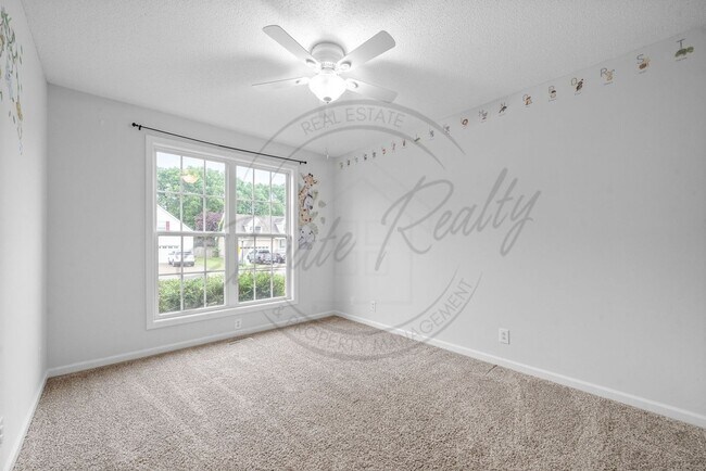 Building Photo - Charming 3 Bedroom Ranch in Clarksville!