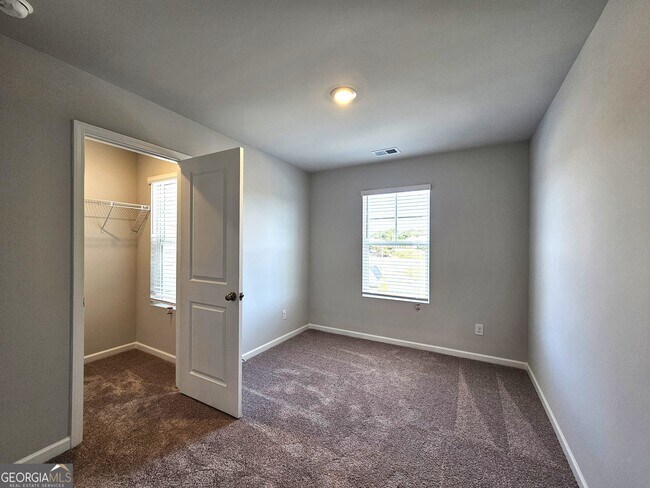 Building Photo - 338 Lanier Cir