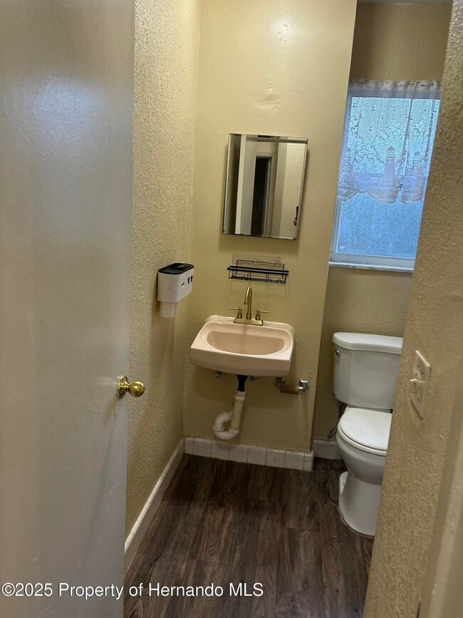 Building Photo - 7184 Catalina St