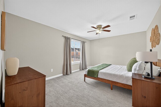 Building Photo - 4064 Belle Park Dr