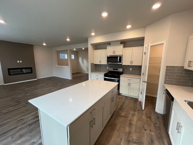 Building Photo - Brand New Construction Across from Park