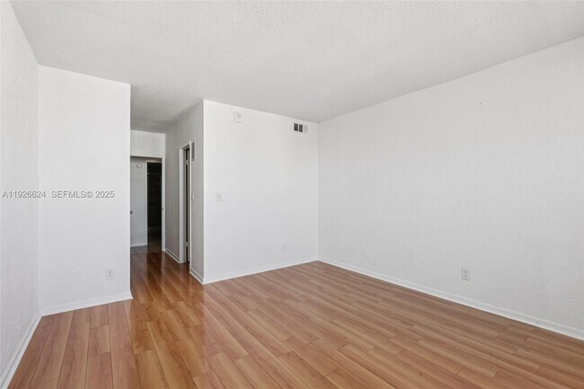 Building Photo - 19390 Collins Ave