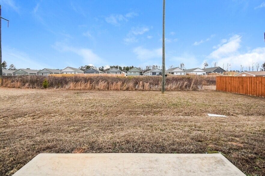 Building Photo - 222 Heartland Cir