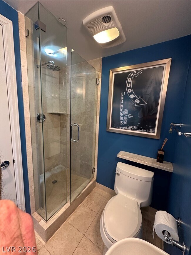 Building Photo - 222 E Karen Ave