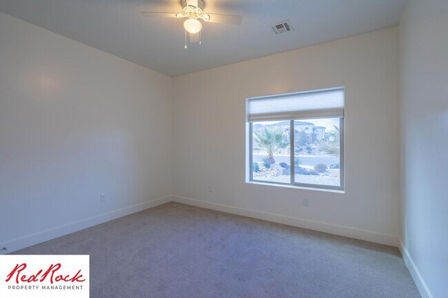 Building Photo - Comfort, Space & Style with a 3-Car Garage Small Dog Friendly!