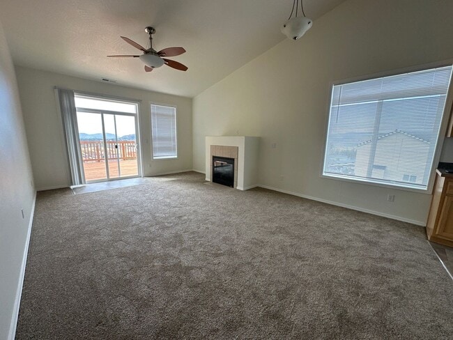 Building Photo - 5096 Larch Ln