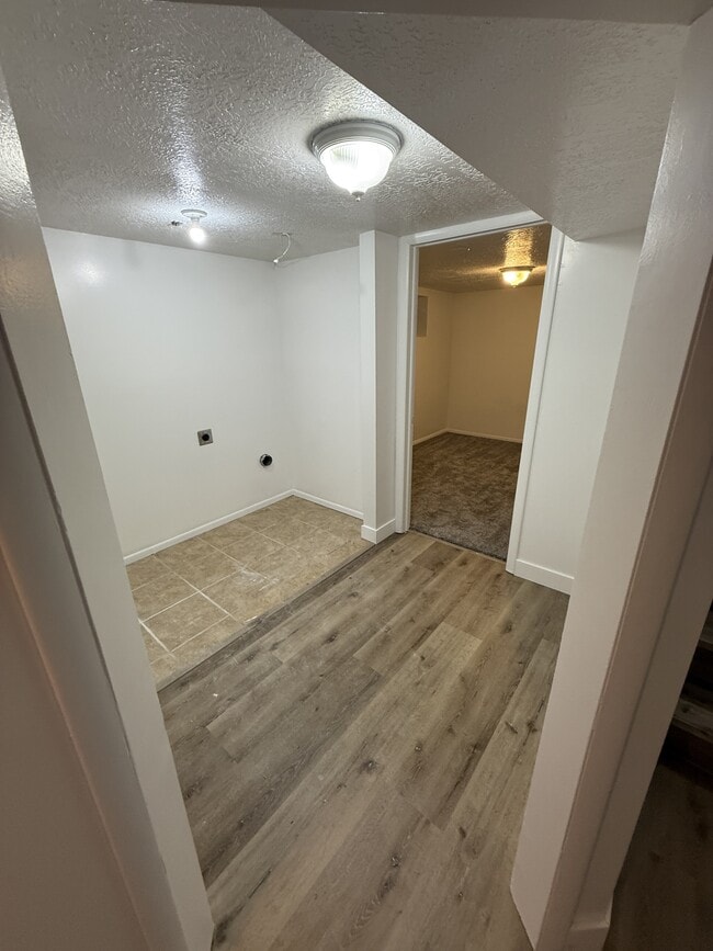 Building Photo - 4299 W Deno Dr